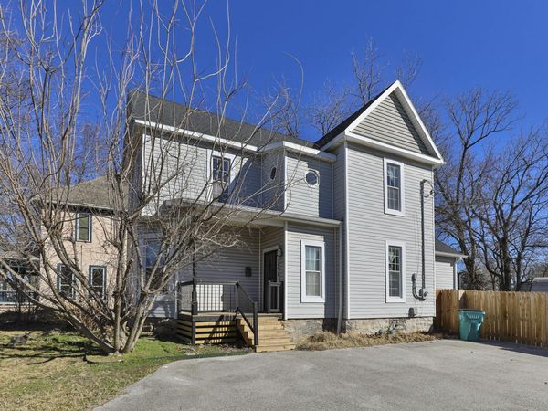 1898 N Main Avenue, Springfield, MO 65803