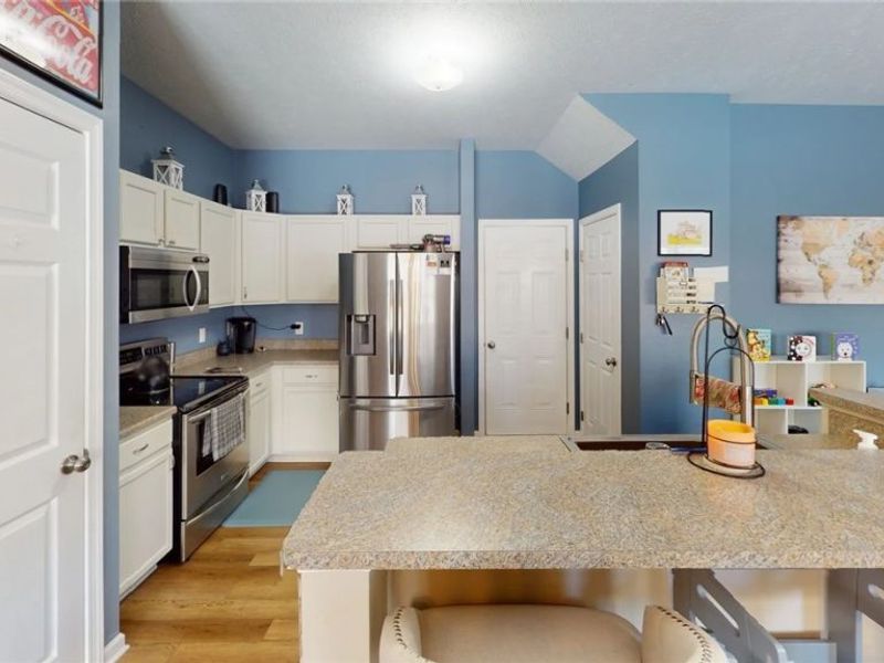 731 Millstream Run, Macedonia, OH 44056 Photo 6