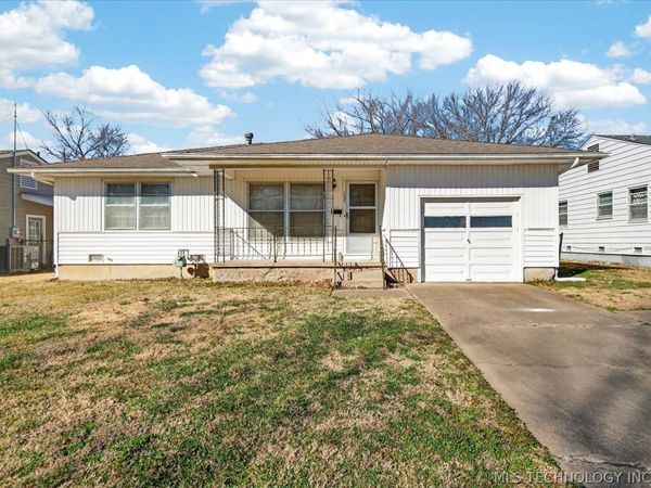127 Forrest Park Road, Bartlesville, OK 74003