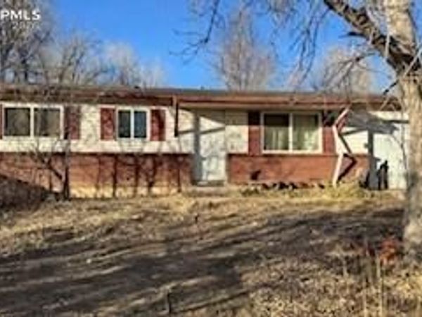 4550 London Lane, Colorado Springs, CO 80916