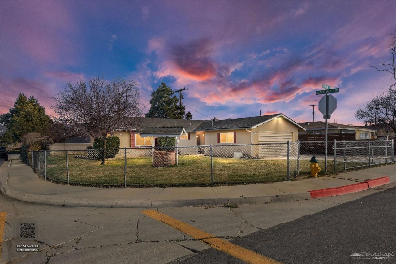 225 Spruce St, Tehachapi, CA 93561 Main Photo