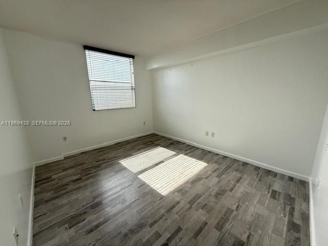 1 Glen Royal Pkwy , Unit 1107, Miami, FL 33125 Photo