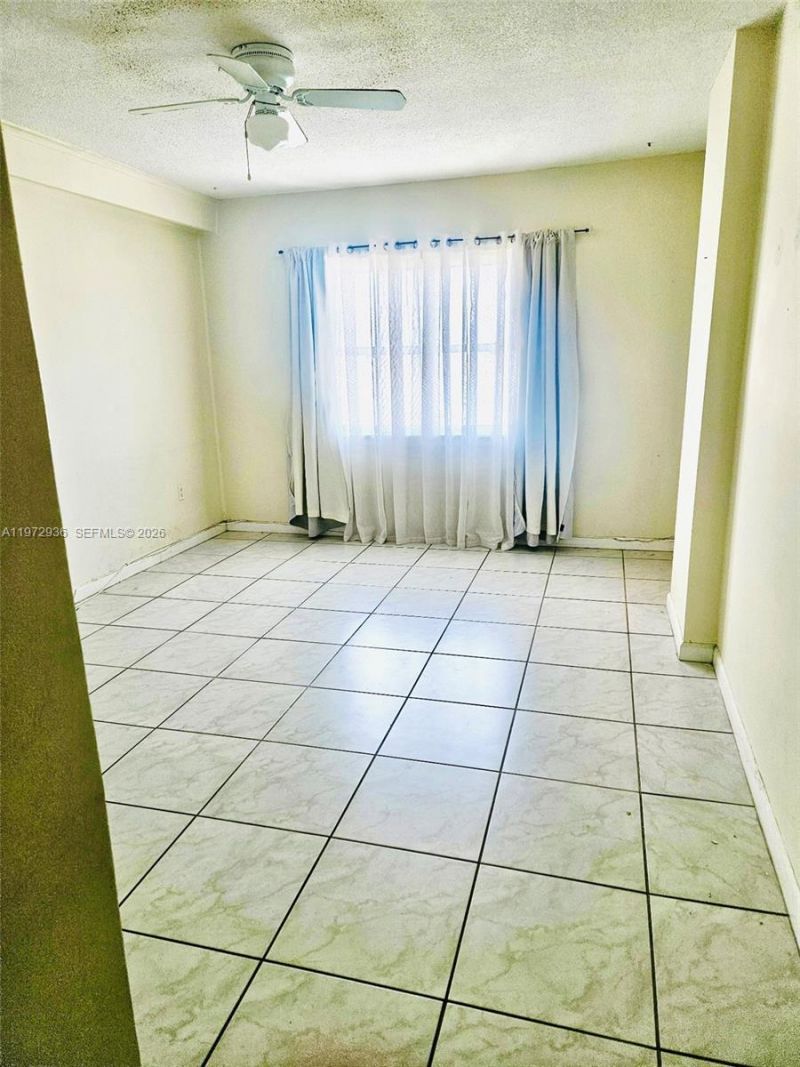 400 Kings Point Dr, Unit 1624, Sunny Isles Beach, FL 33160 Photo