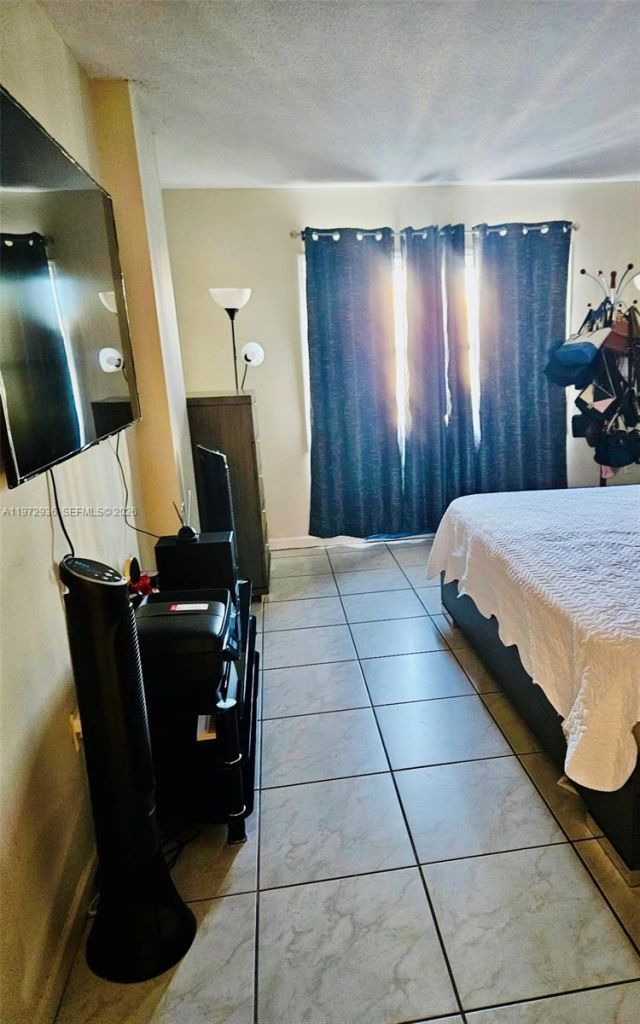 400 Kings Point Dr, Unit 1624, Sunny Isles Beach, FL 33160 Photo