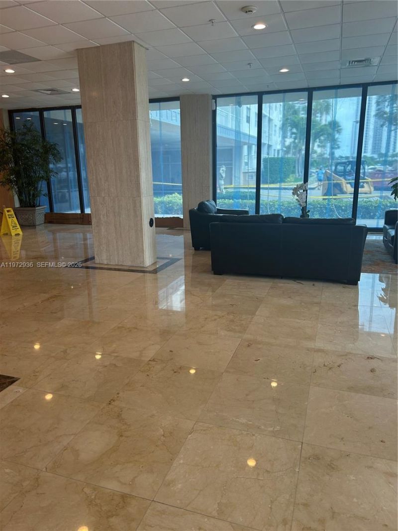 400 Kings Point Dr, Unit 1624, Sunny Isles Beach, FL 33160 Photo
