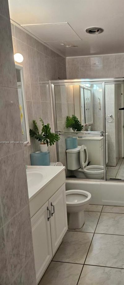 400 Kings Point Dr, Unit 1624, Sunny Isles Beach, FL 33160 Photo