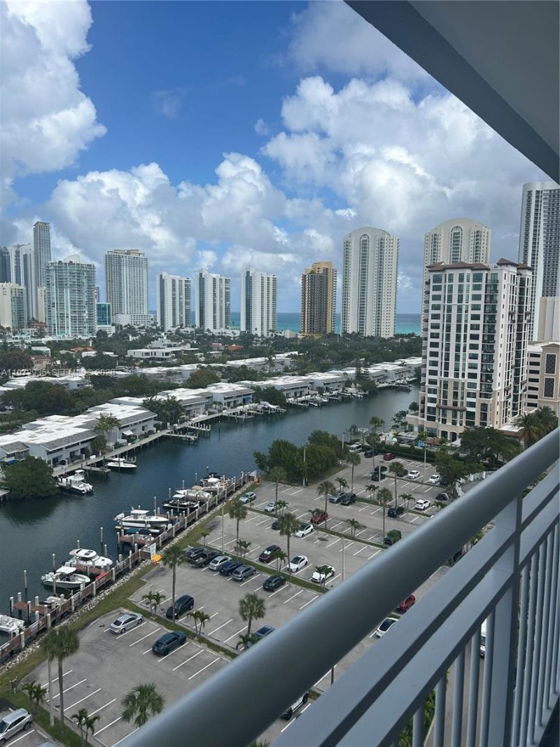 400 Kings Point Dr, Unit 1624, Sunny Isles Beach, FL 33160 Photo