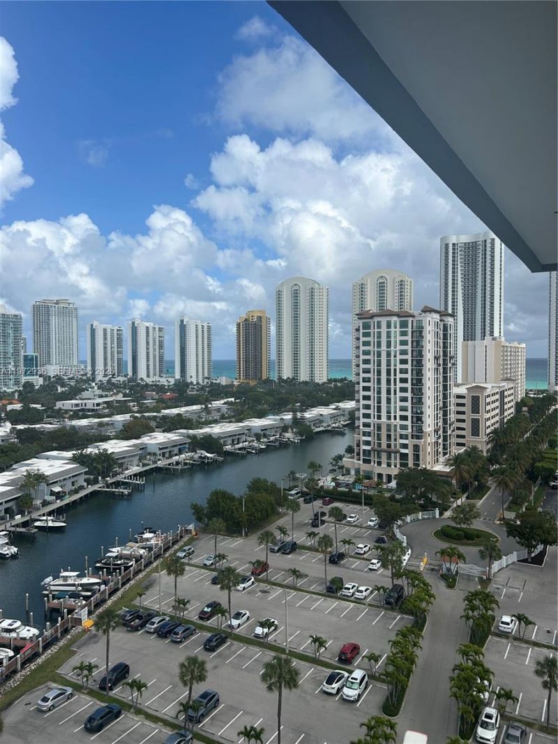 400 Kings Point Dr, Unit 1624, Sunny Isles Beach, FL 33160 Photo
