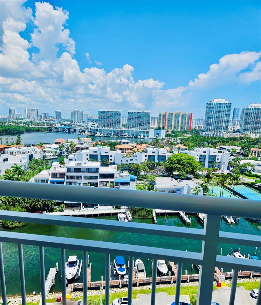 400 Kings Point Dr, Unit 1624, Sunny Isles Beach, FL 33160 Photo