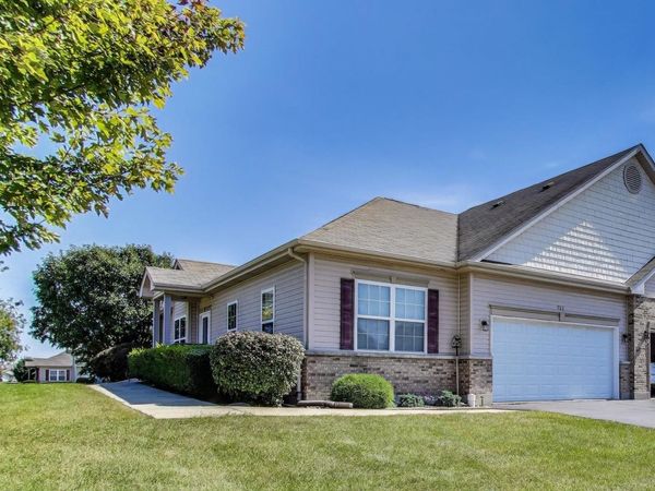 900 Yorktown Street , McHenry, IL 60050