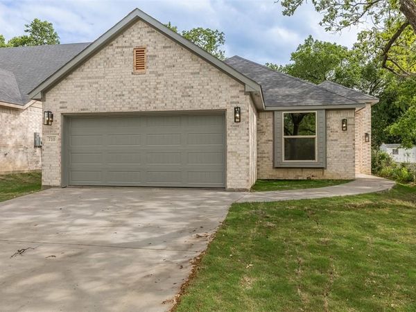 710 E Mcgee Street, Sherman, TX 75090