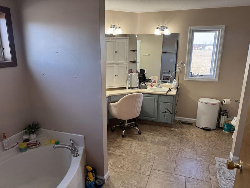 800 McKees Mill Run, New Carlisle, OH 45344 Photo 18