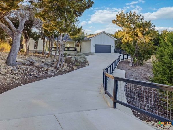 1174 Desiree Street , Canyon Lake, TX 78133