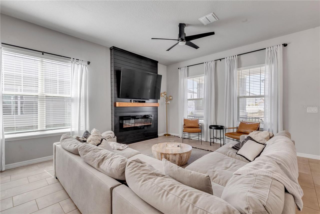 413 Venetian Palms Boulevard, New Smyrna Beach, FL 32168 Photo