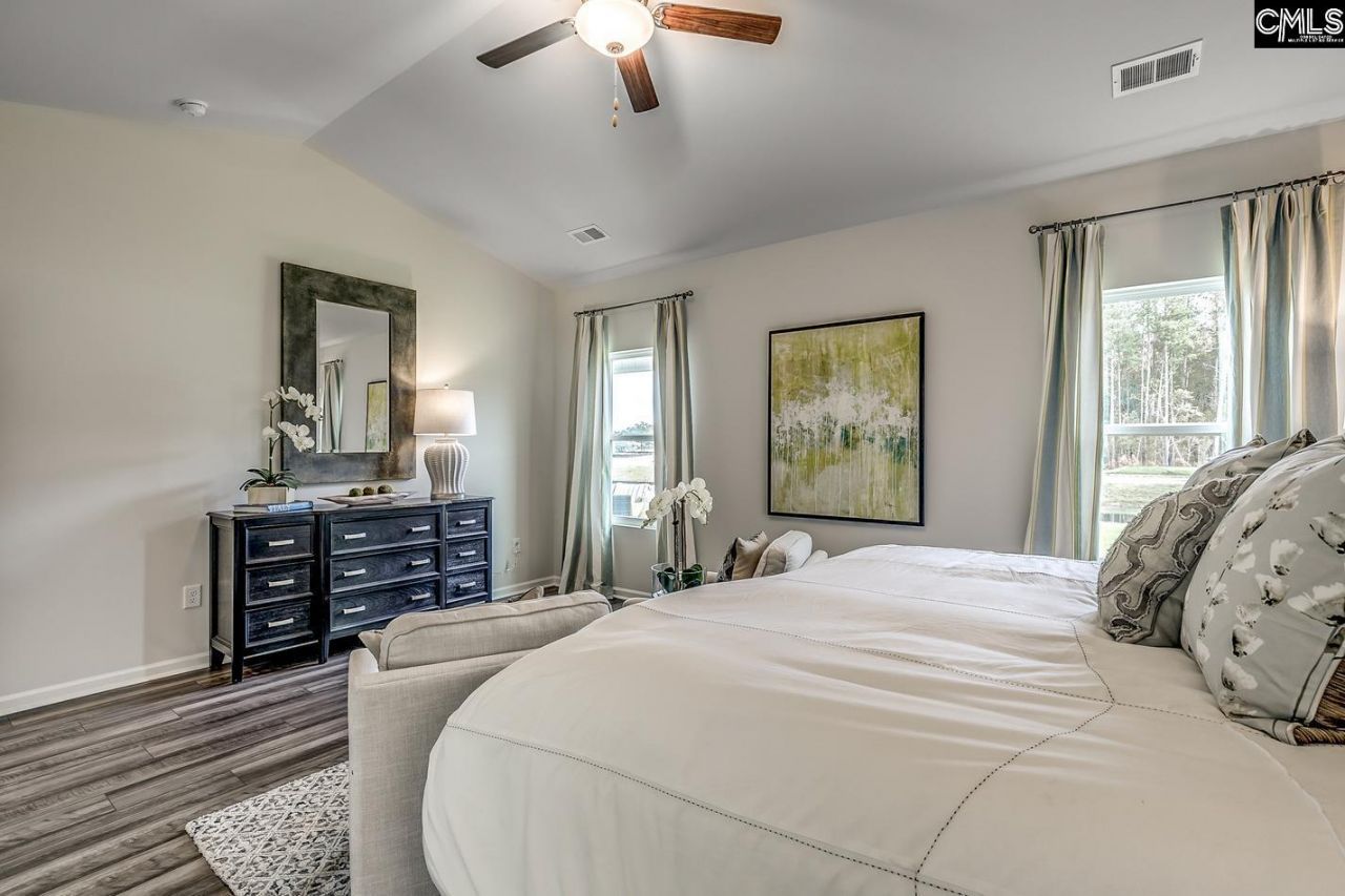 1136 Crescent Corner Drive Photo 15