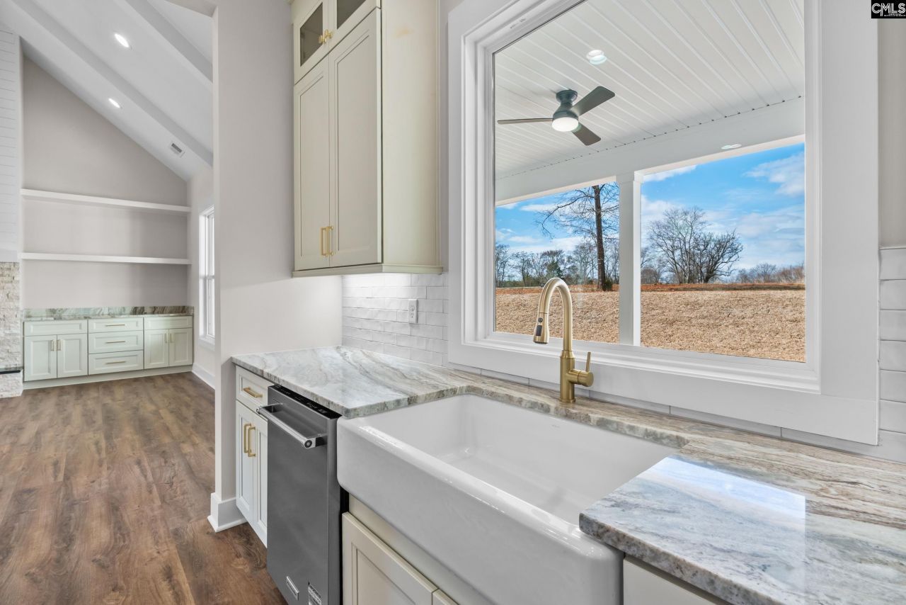 669 Seagull Lane  Photo 10