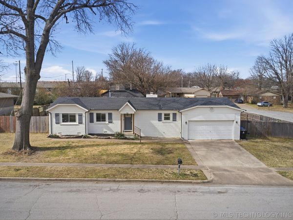 220 N 10th Street, Broken Arrow, OK 74012