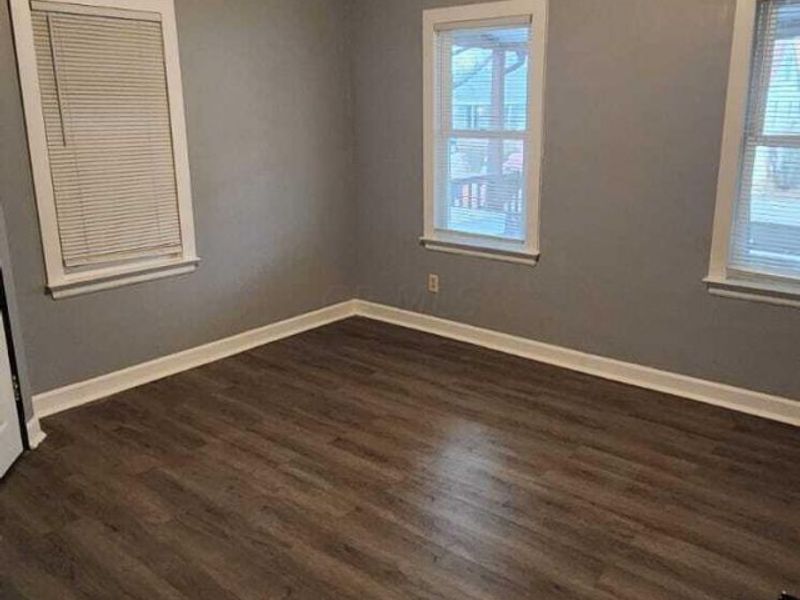 2459 NE Meredith Drive NE, Columbus, OH 43219 Photo 4