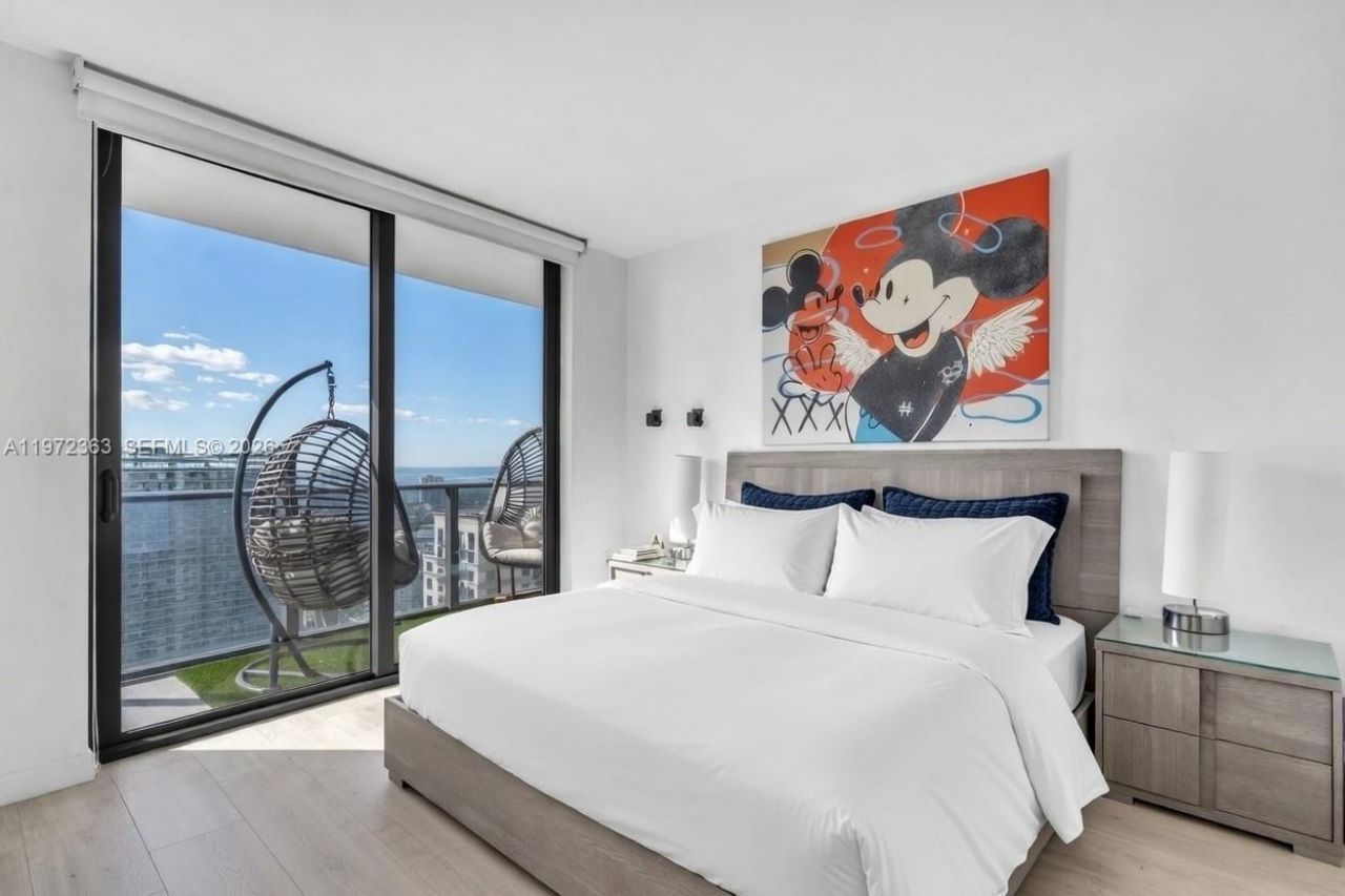 55 SW 9th St , Unit 3703, Miami, FL 33130 Photo