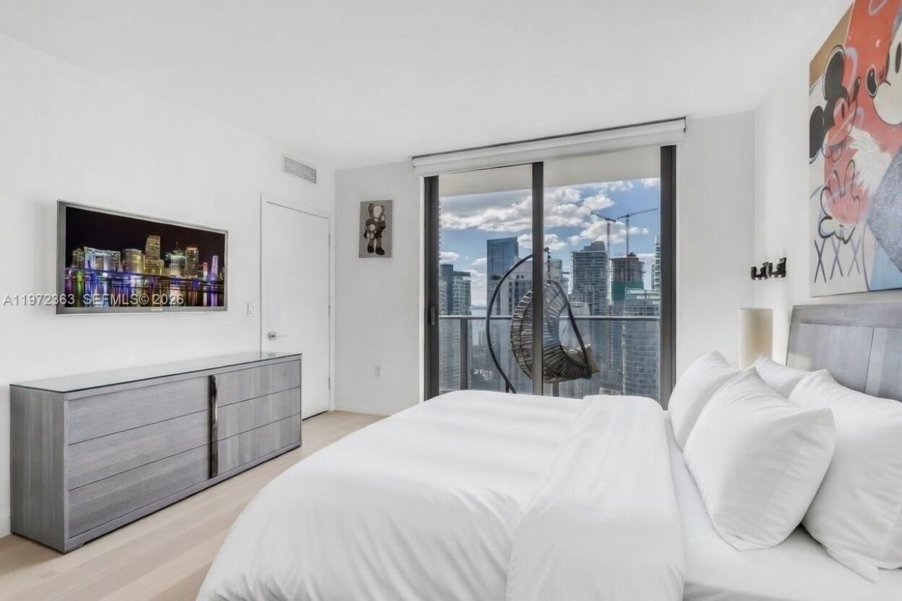 55 SW 9th St , Unit 3703, Miami, FL 33130 Photo