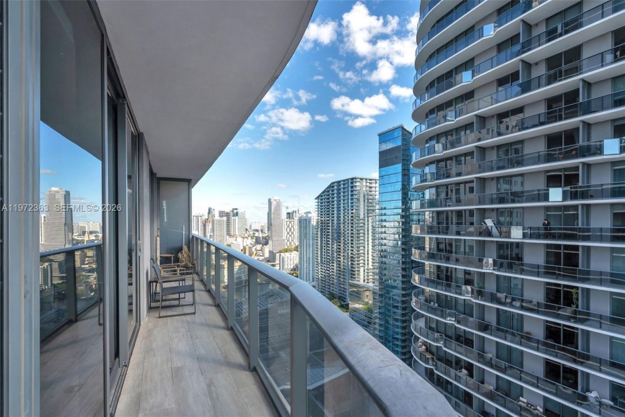 55 SW 9th St , Unit 3703, Miami, FL 33130 Photo