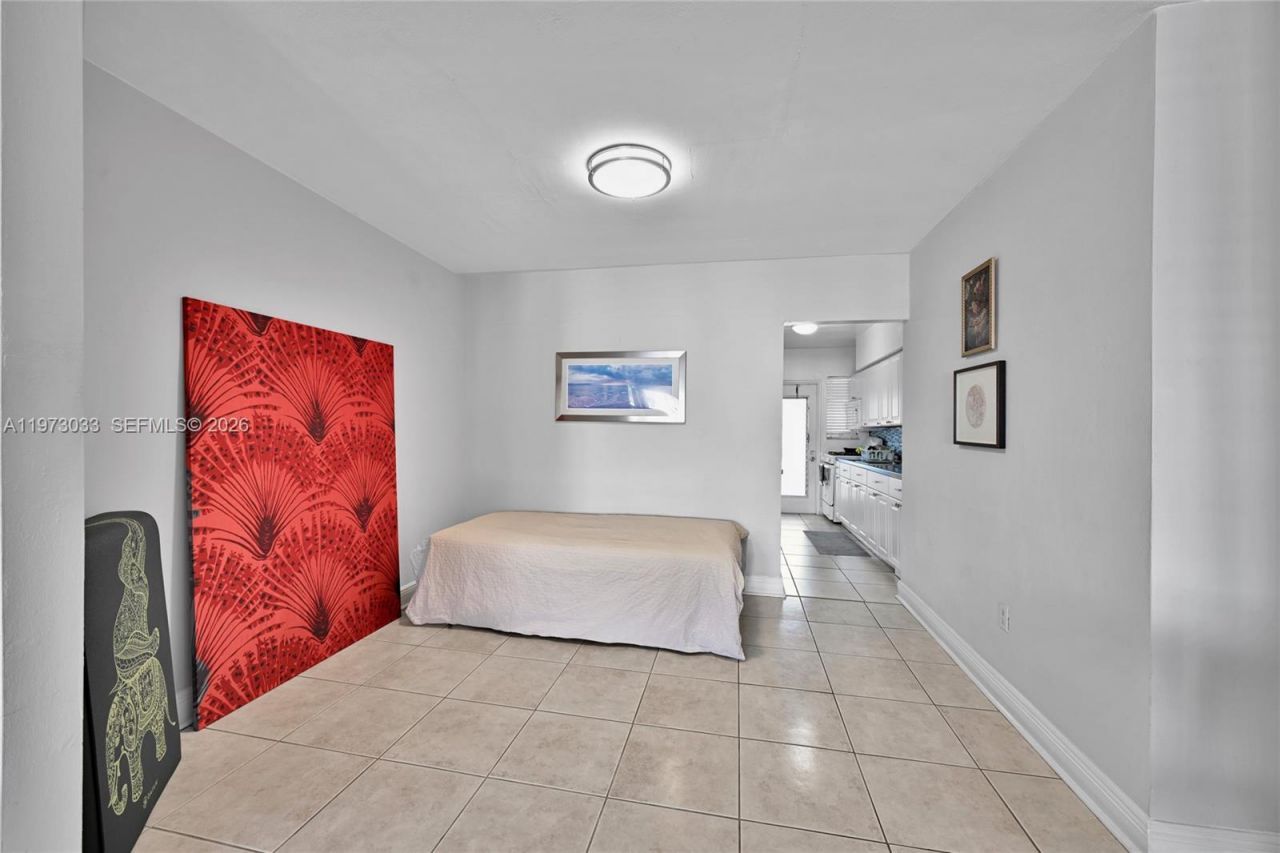1240 14th St , Miami Beach, FL 33139 Photo