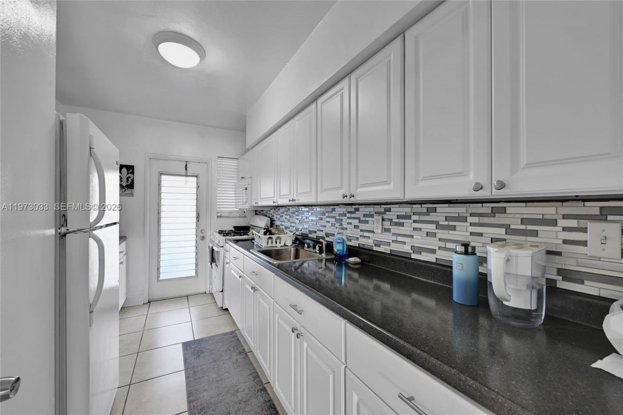 1240 14th St, Miami Beach, FL 33139 Photo
