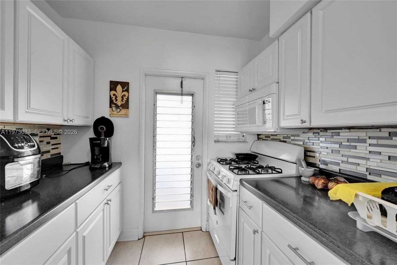 1240 14th St, Miami Beach, FL 33139 Photo