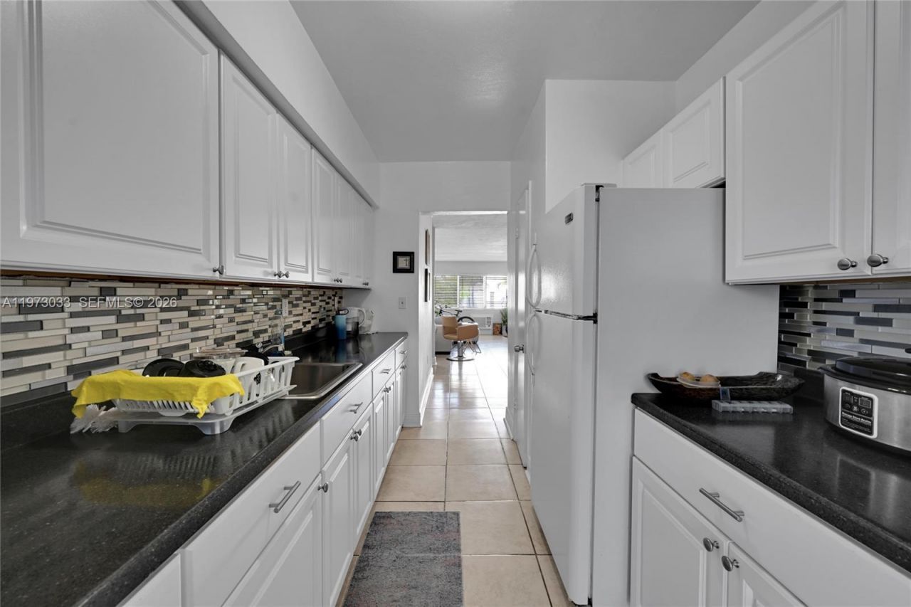 1240 14th St , Miami Beach, FL 33139 Photo