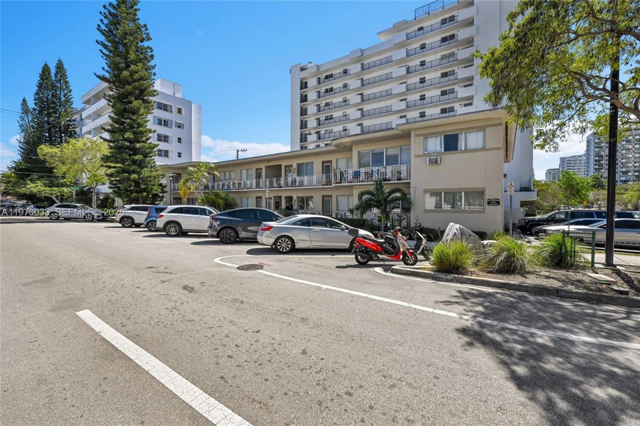 1240 14th St, Miami Beach, FL 33139 Photo