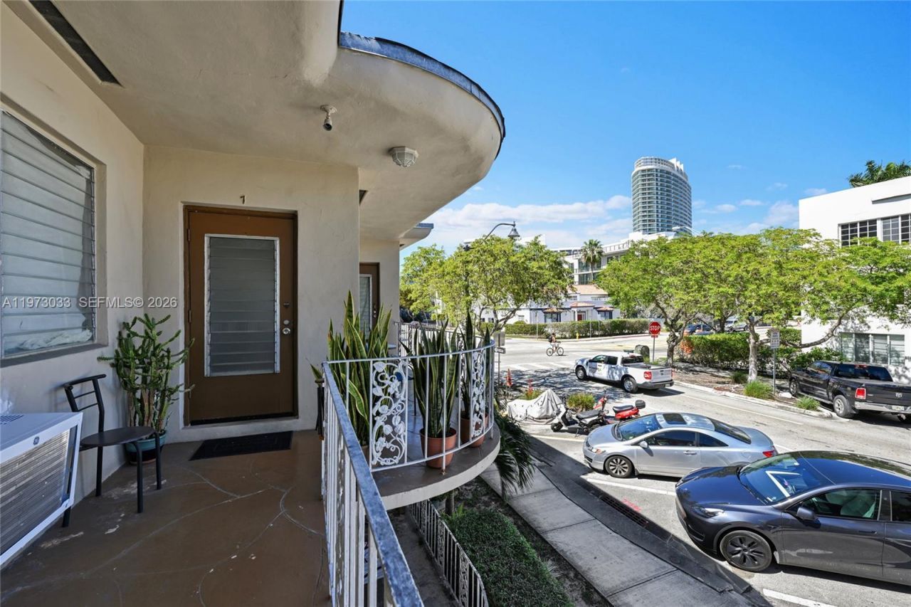 1240 14th St , Miami Beach, FL 33139 Photo