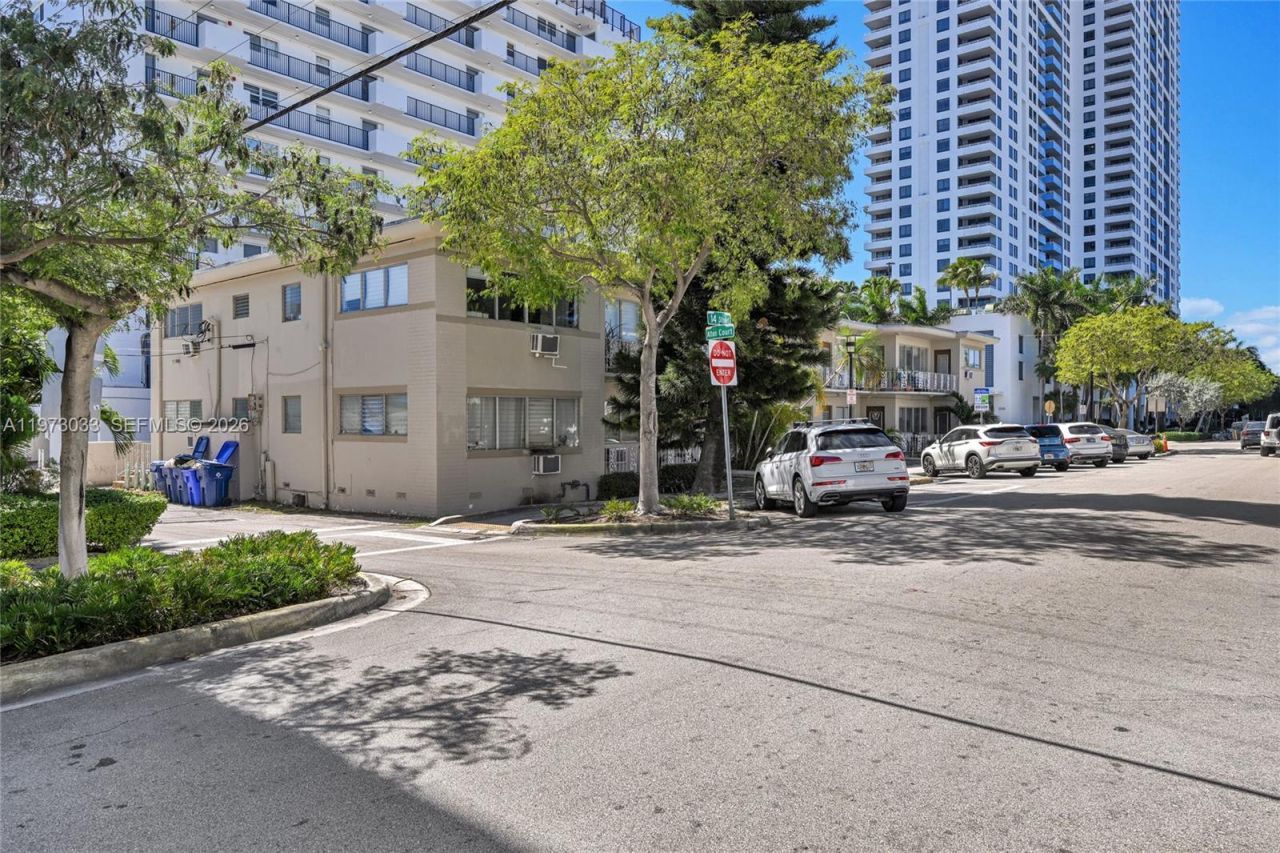 1240 14th St, Miami Beach, FL 33139 Photo