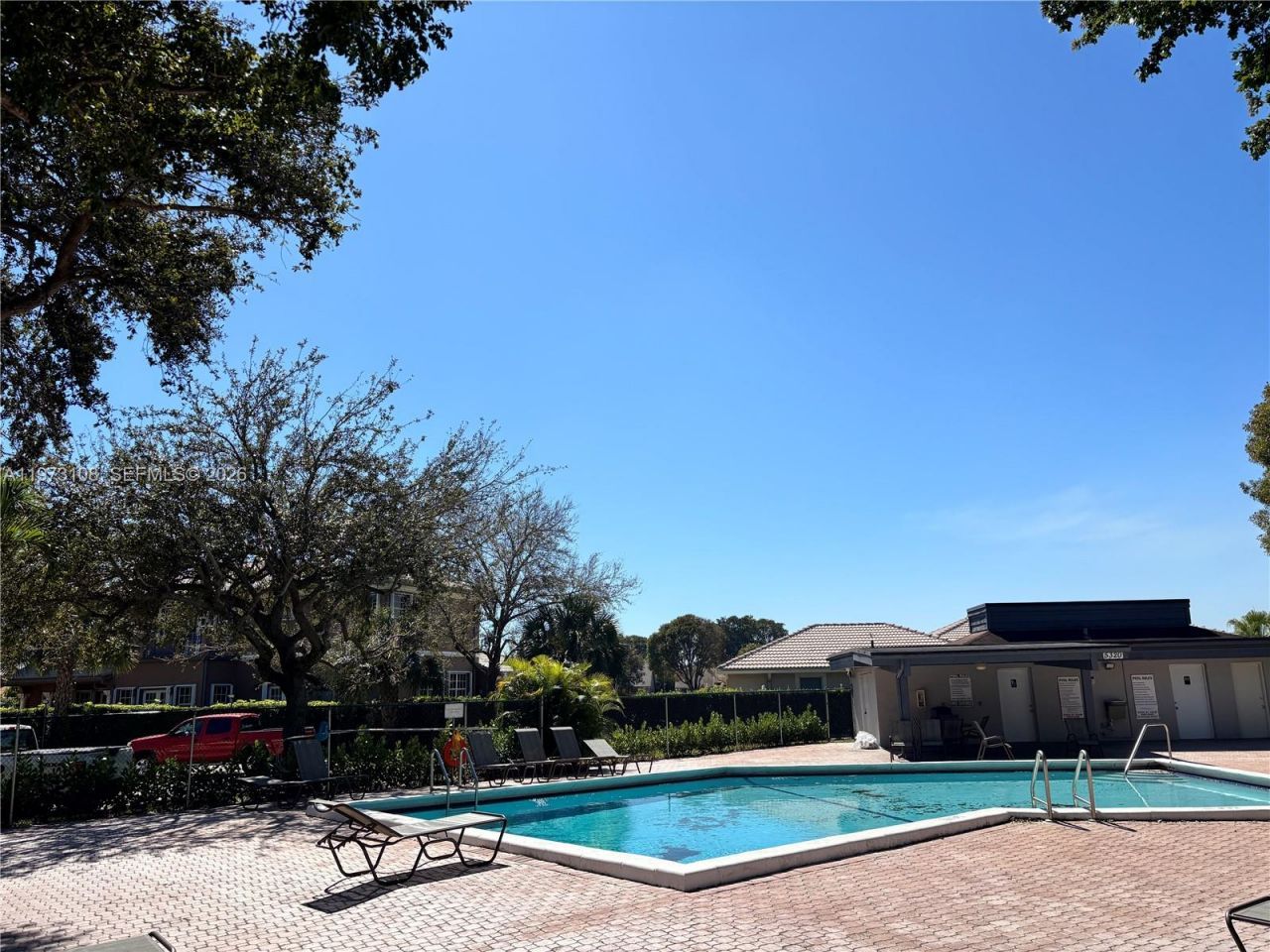 5356 Gate Lake Rd, Unit 5356, Tamarac, FL 33319 Photo