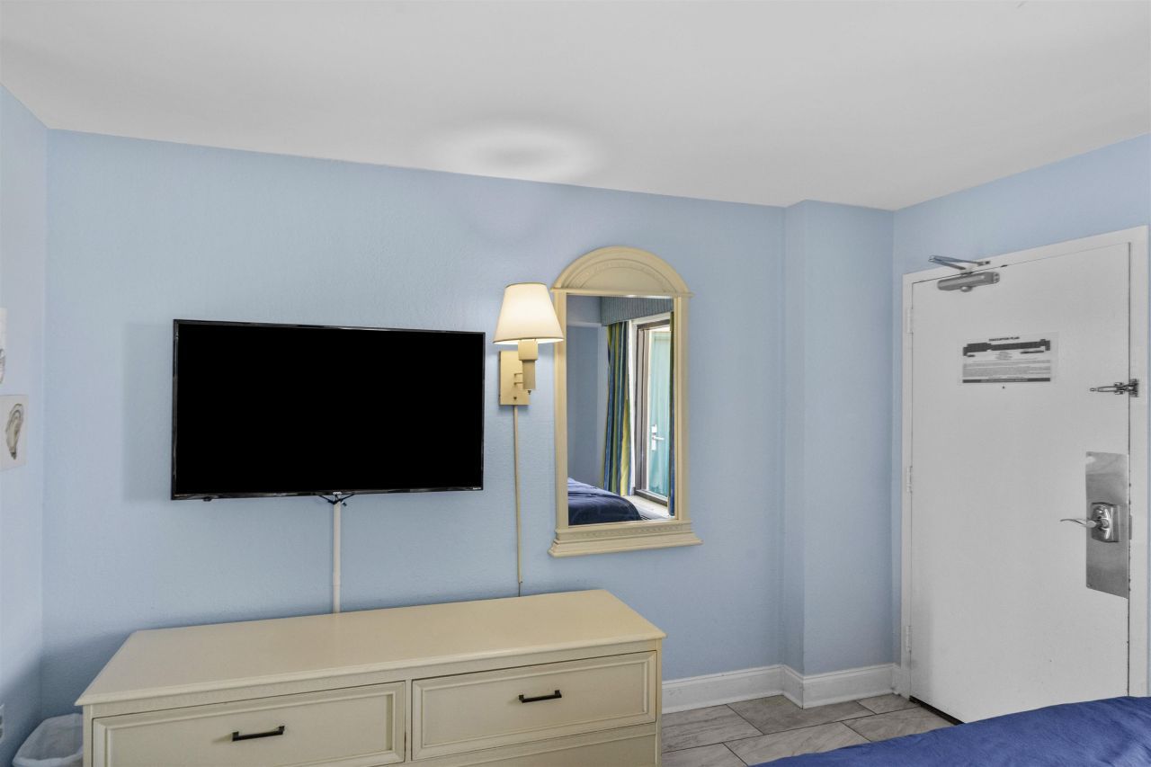 2207 S S Ocean Blvd. Photo 13