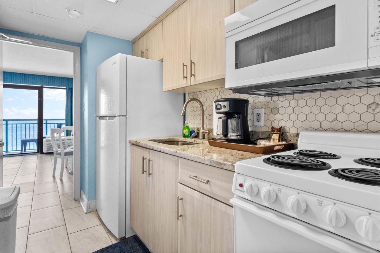 2207 S S Ocean Blvd. Photo 8