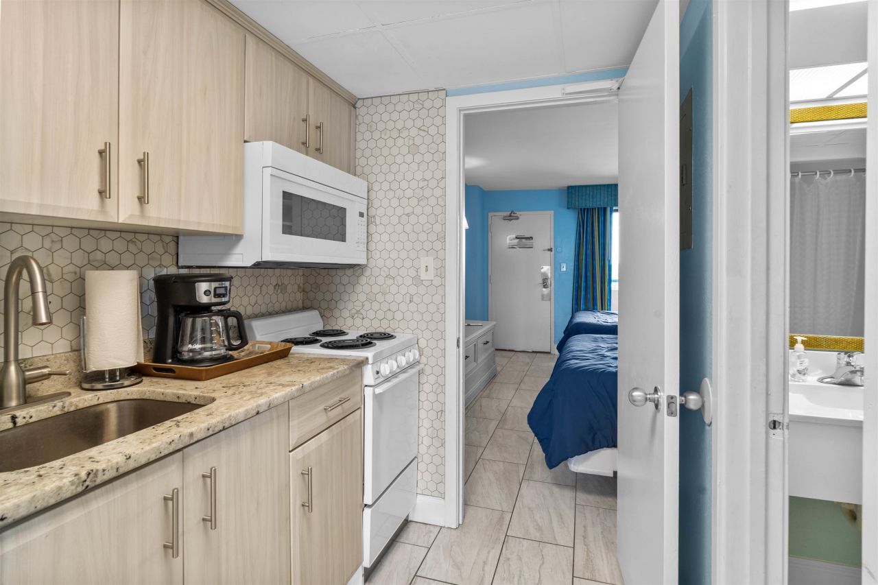 2207 S S Ocean Blvd. Photo 9