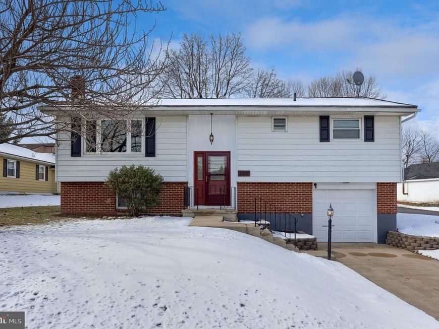 355 E Fulton Street, Ephrata, PA 17522 Main Photo