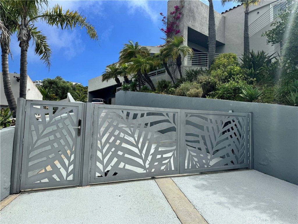 766 Pelican, Laguna Beach, CA 92651 Main Photo
