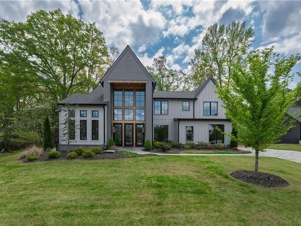 135 Mayfield Circle, Alpharetta, GA 30009