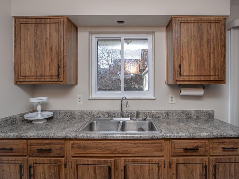 703 Pointview Drive, Westerville, OH 43081 Photo 16