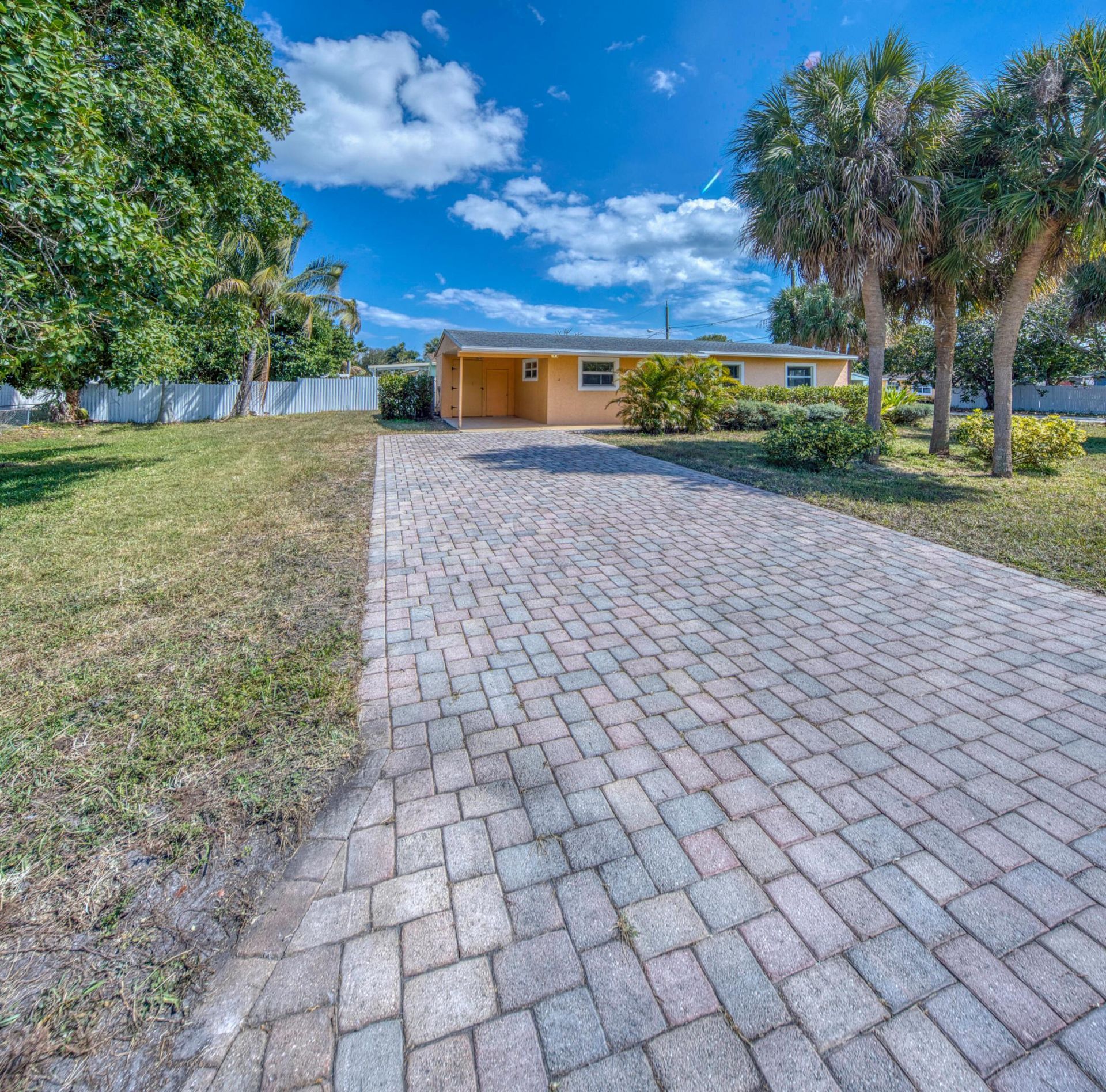 3578 Coconut Road, Palm Springs, FL 33461 Main Photo