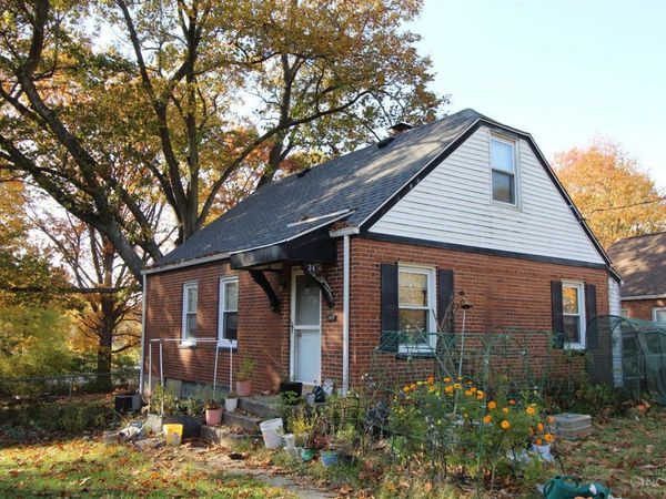 34 Gambier Circle, Greenhills, OH 45218