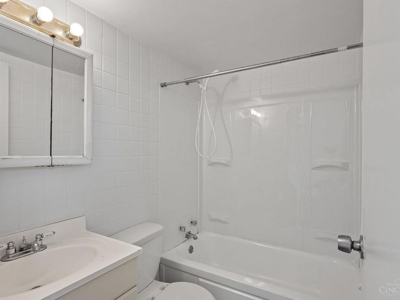 1522 Cedar Avenue, Cincinnati, OH 45224 Photo 17