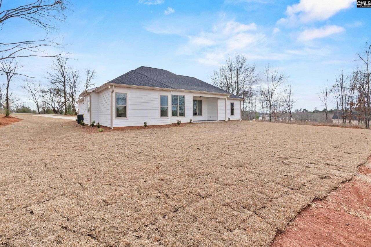 220 Breakwater Drive  Photo 4