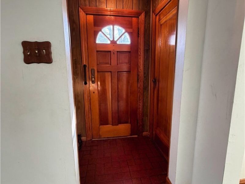 403 Burrows Avenue, East Liverpool, OH 43920 Photo 17