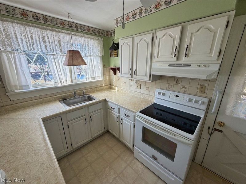 403 Burrows Avenue, East Liverpool, OH 43920 Photo 21