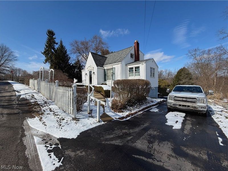 403 Burrows Avenue, East Liverpool, OH 43920 Photo 3