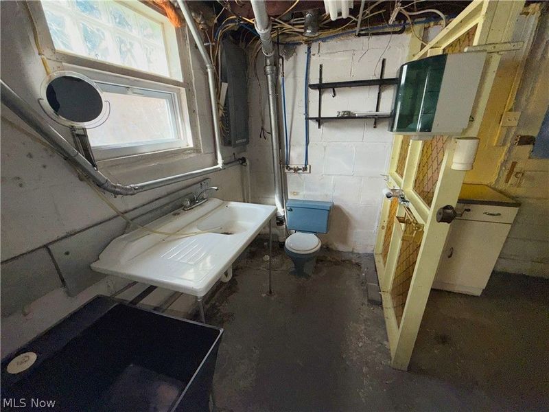 403 Burrows Avenue, East Liverpool, OH 43920 Photo 36