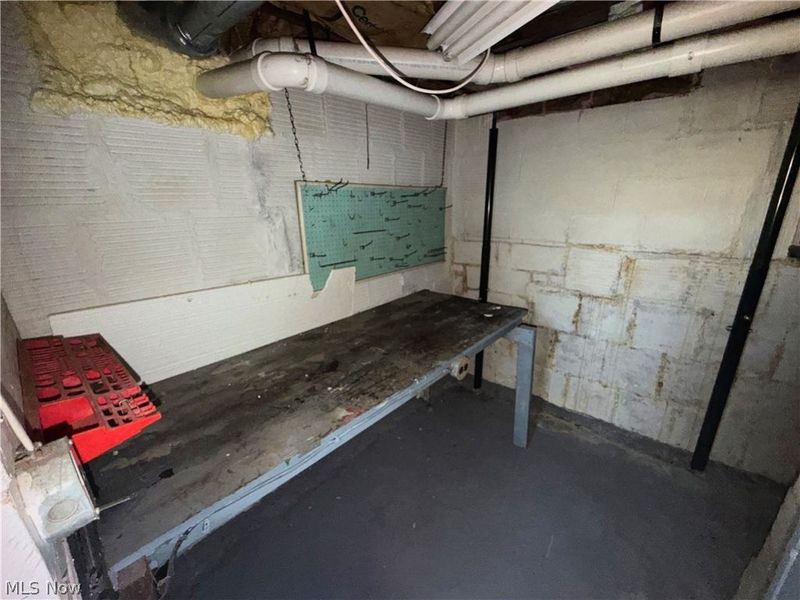 403 Burrows Avenue, East Liverpool, OH 43920 Photo 38