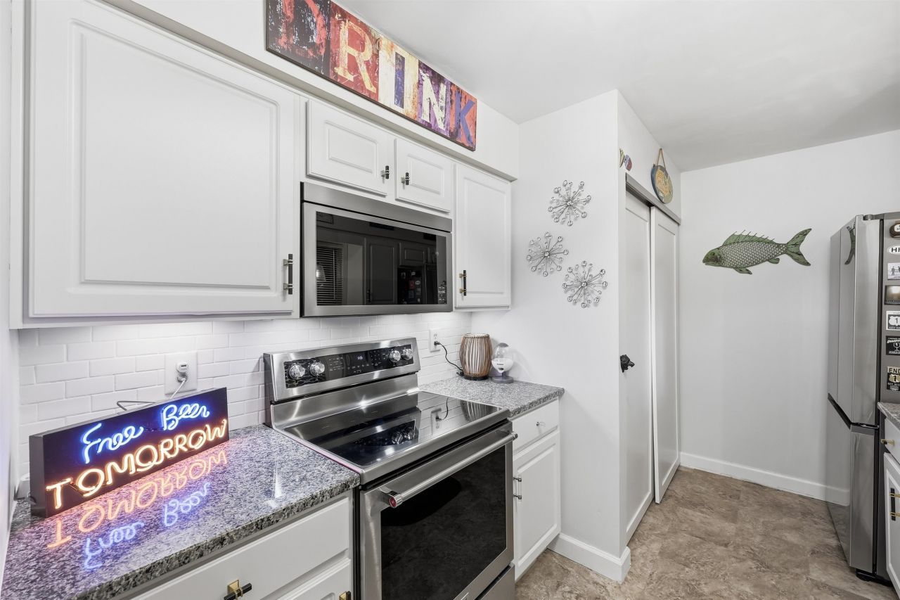 6813 Porcher Dr. Photo 10